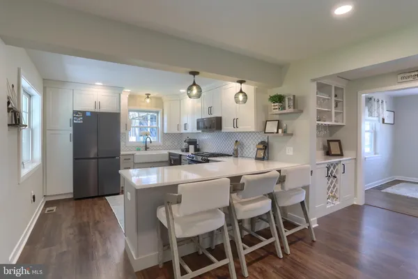 $610,000 | 128 West Areba Avenue, Hershey, PA 17033