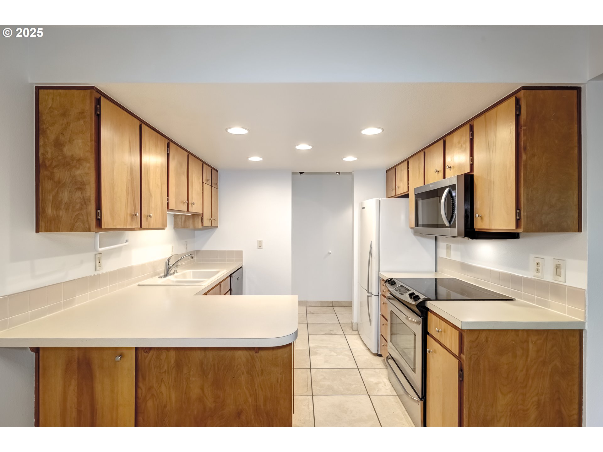 15000 Southwest Farmington Road, Unit 51 Beaverton, OR 97007 - Photo 9 of 19 Gallery Image 9