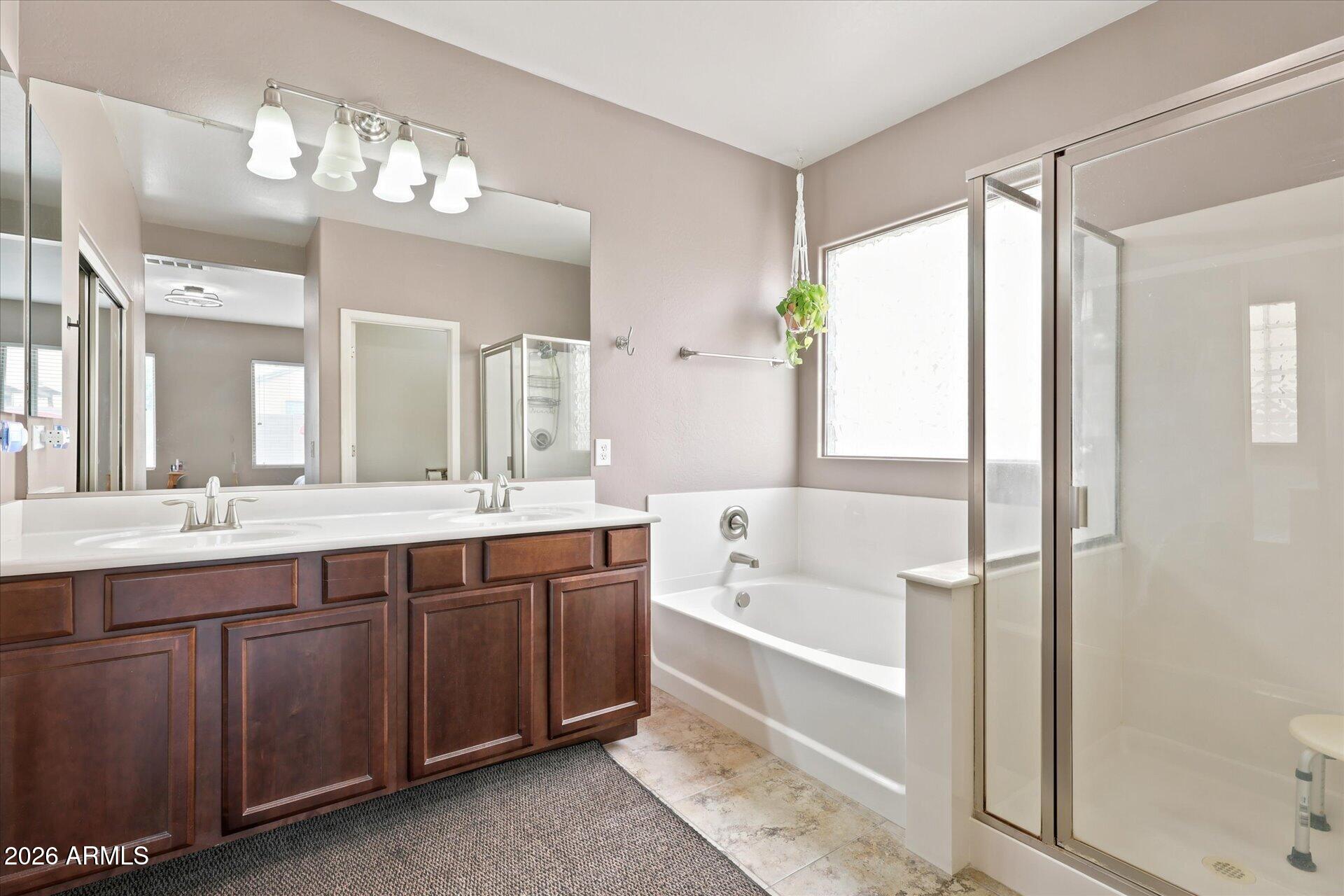 16974 West Rio Vista Lane Goodyear, AZ 85338 - Photo 29 of 38 Double Sinks