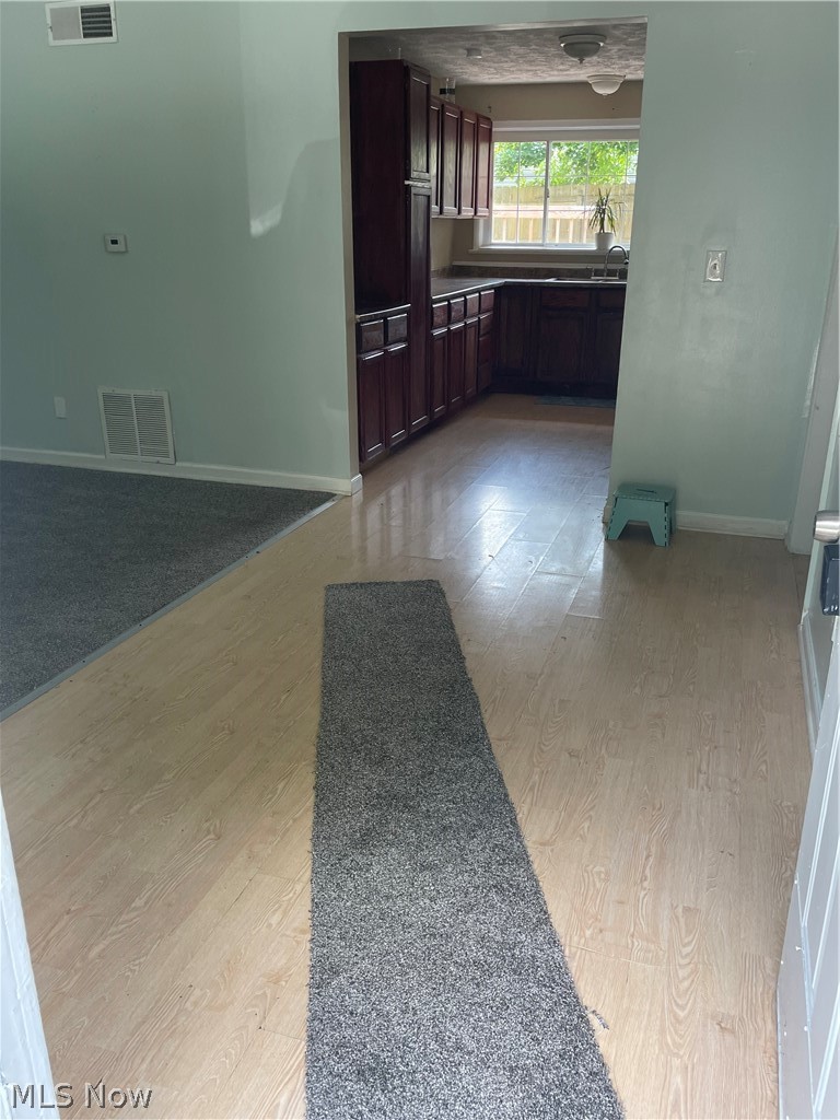 58 East Warner Road Akron, OH 44319 - Photo 3 of 17 Gallery Image 3