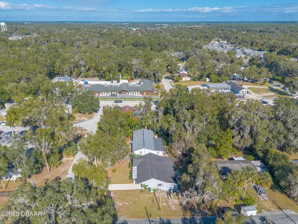 $2,200 | 109 South Colorado Avenue, Unit A, DeLand, FL 32724