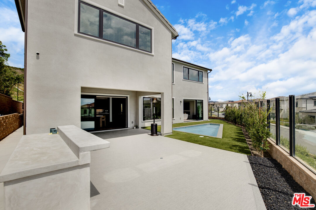 20204 Albion Way Porter Ranch, CA 91326 - Photo 38 of 43