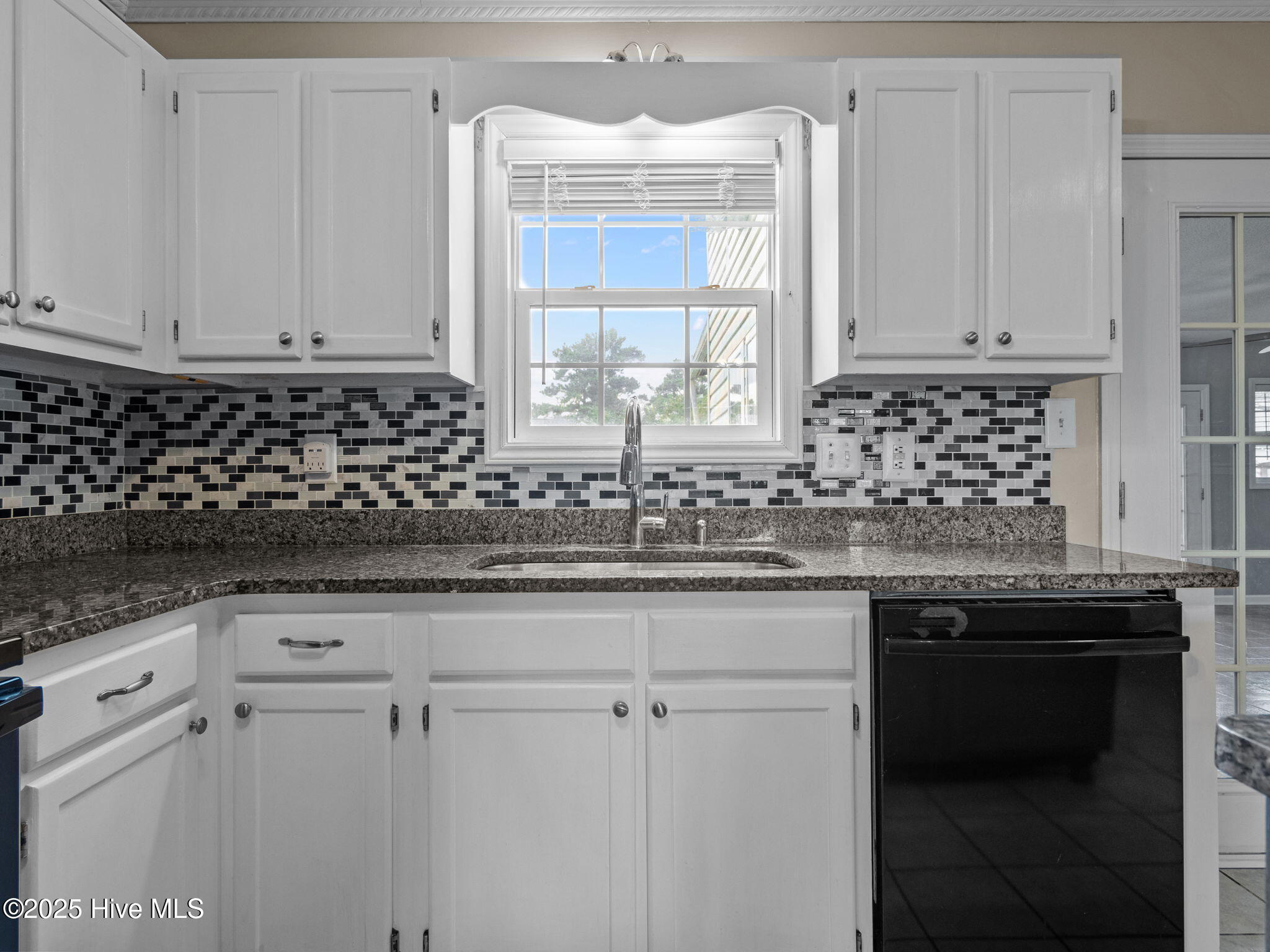 302 Foxridge Lane Hubert, NC 28539 - Photo 11 of 38 37-web-or-mls-P8255749