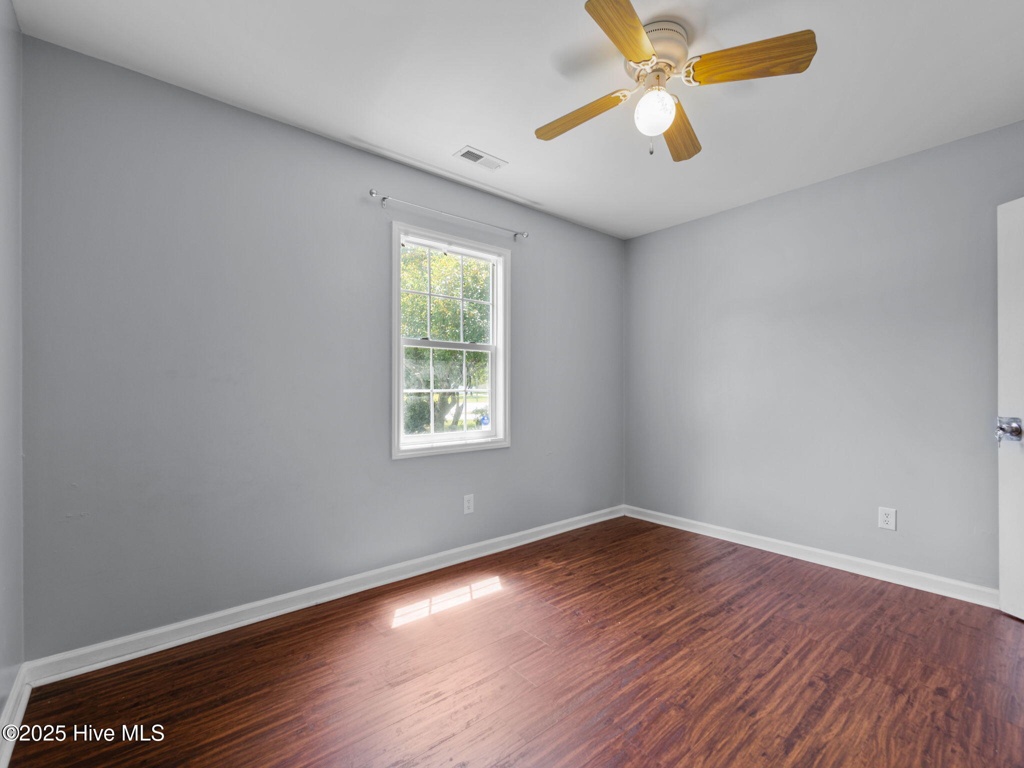 302 Foxridge Lane Hubert, NC 28539 - Photo 26 of 38 26-web-or-mls-P8255604