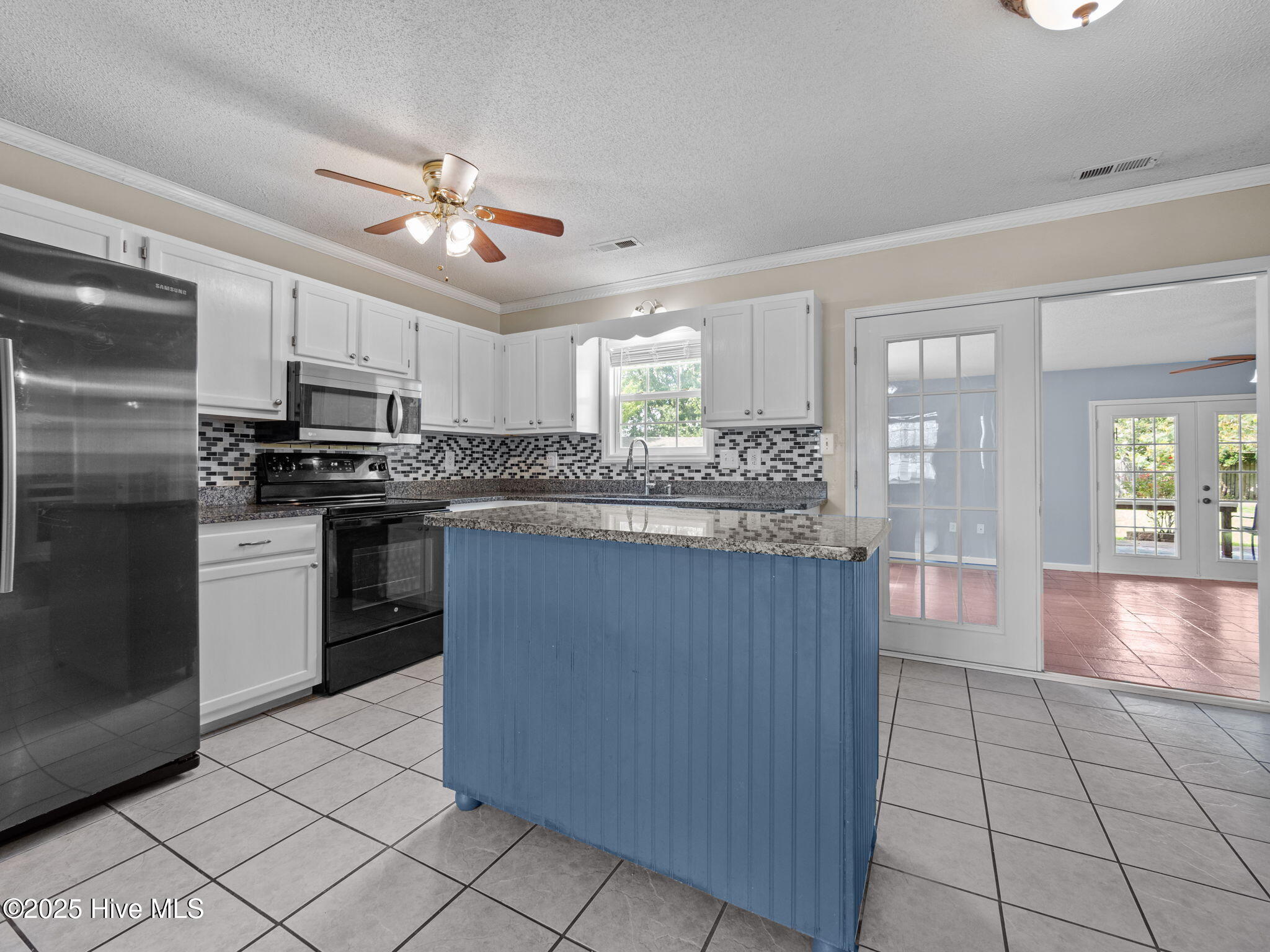 302 Foxridge Lane Hubert, NC 28539 - Photo 7 of 38 33-web-or-mls-P8255678