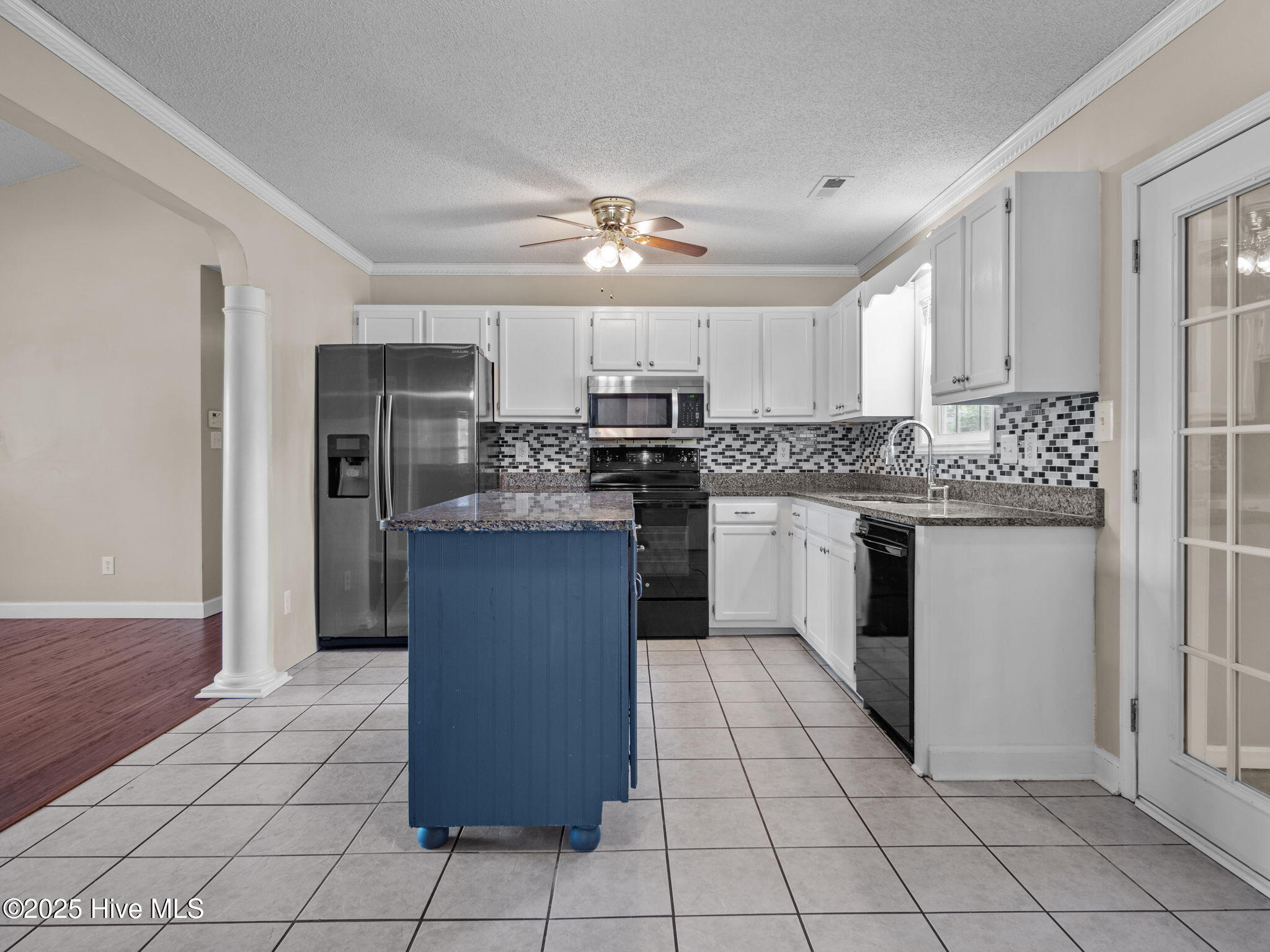 302 Foxridge Lane Hubert, NC 28539 - Photo 8 of 38 34-web-or-mls-P8255693