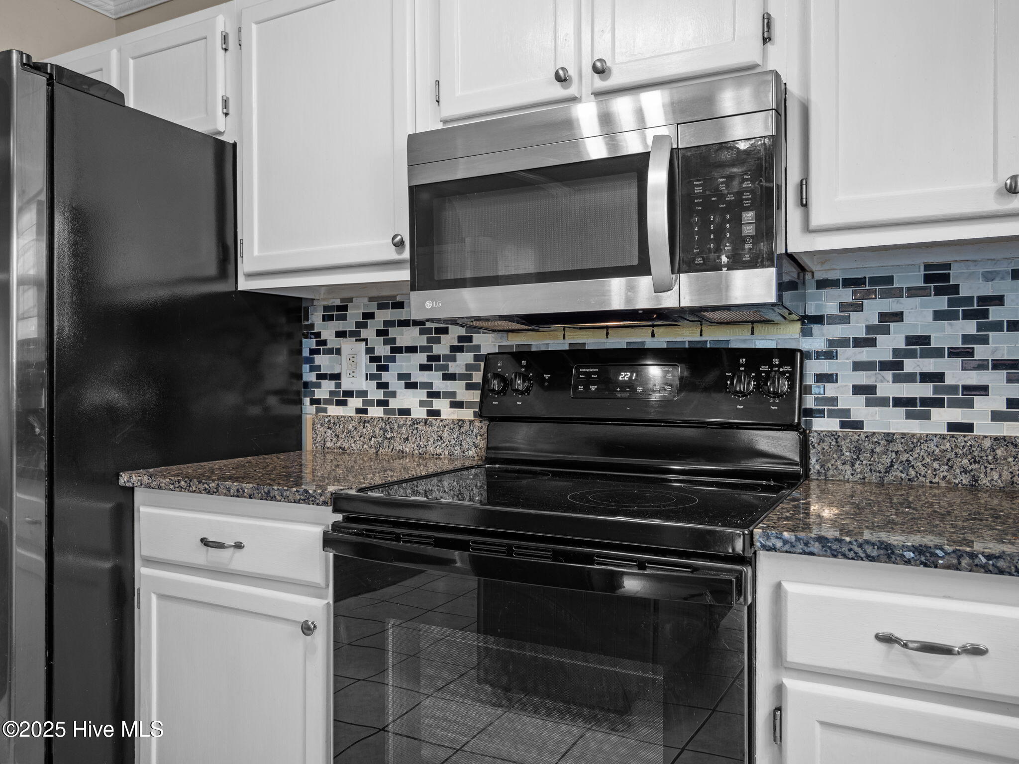 302 Foxridge Lane Hubert, NC 28539 - Photo 9 of 38 35-web-or-mls-P8255713