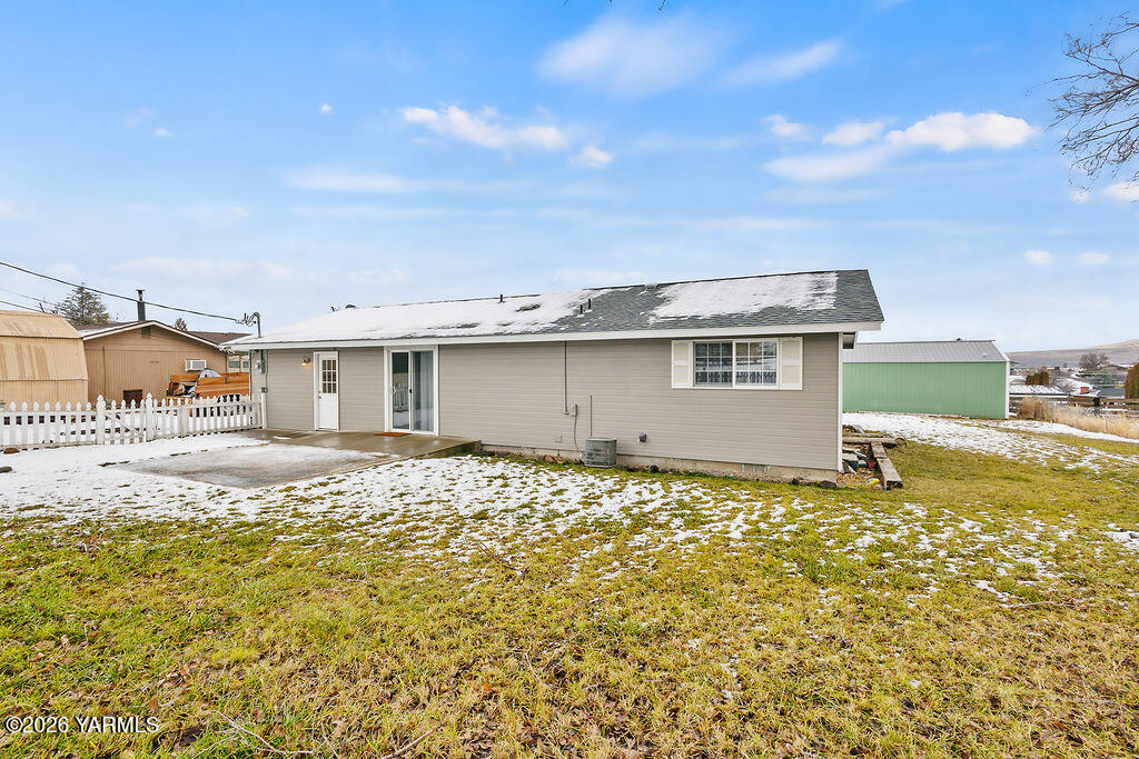 82 West Brathovde Road Selah, WA 98942 - Photo 21 of 26 82WBrathovdeRd-20