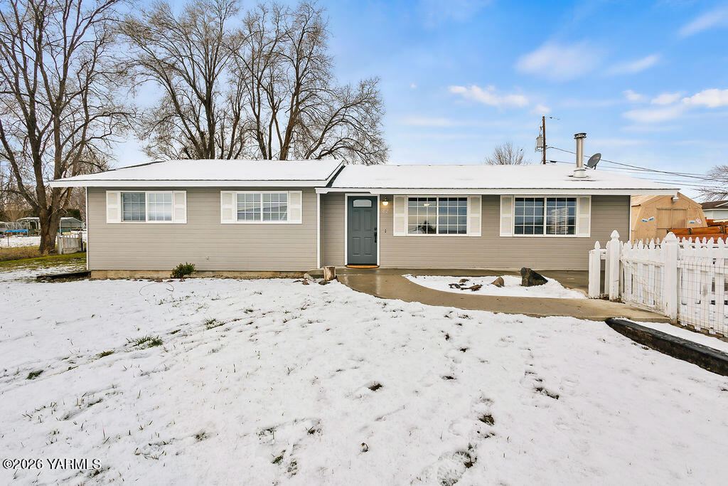 82 West Brathovde Road Selah, WA 98942 - Photo 25 of 26 82WBrathovdeRd-1