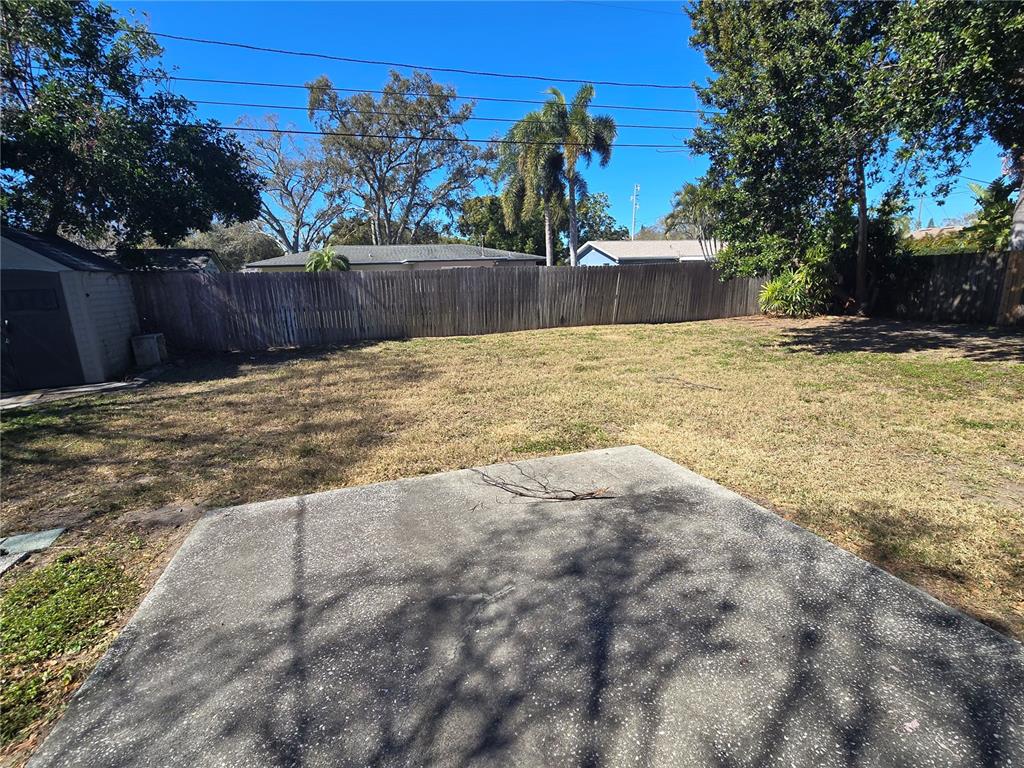 711 9th Street Northwest Largo, FL 33770 - Photo 16 of 26