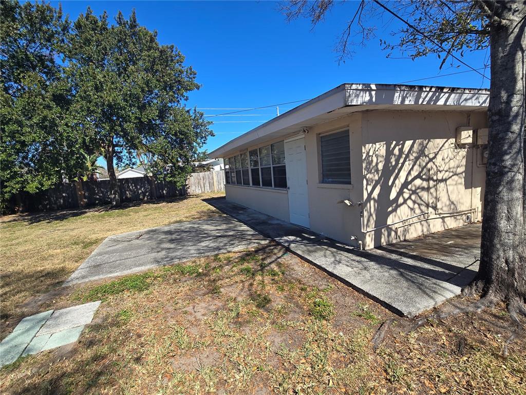 711 9th Street Northwest Largo, FL 33770 - Photo 20 of 26