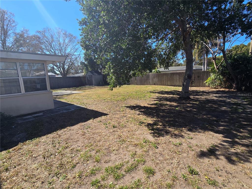 711 9th Street Northwest Largo, FL 33770 - Photo 23 of 26