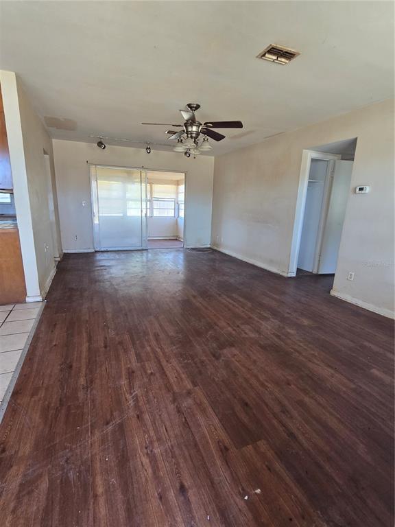 711 9th Street Northwest Largo, FL 33770 - Photo 4 of 26