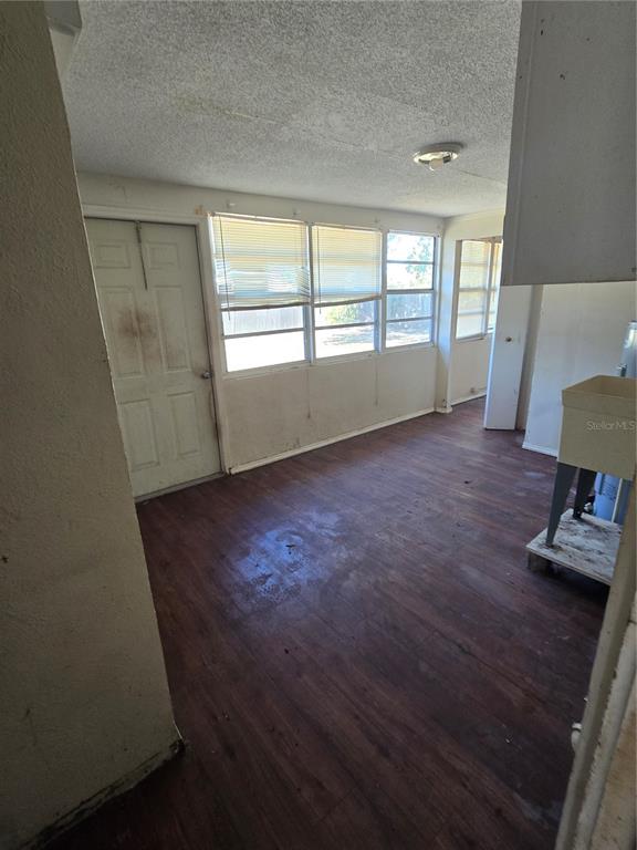 711 9th Street Northwest Largo, FL 33770 - Photo 7 of 26