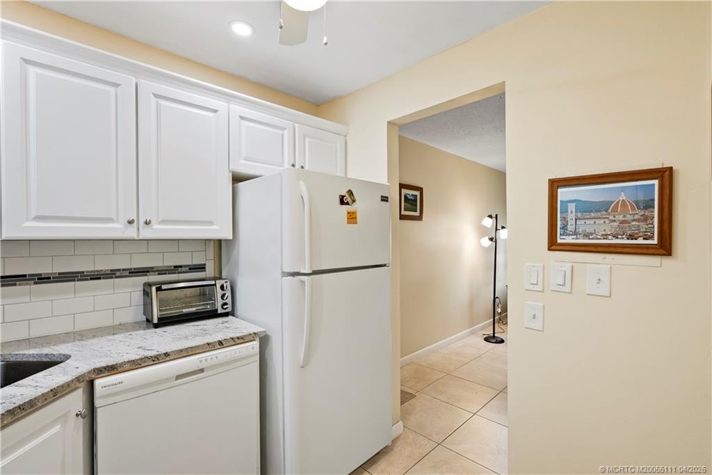 1905 Southwest Palm City Road, Unit 3C Stuart, FL 34994 - Photo 4 of 31