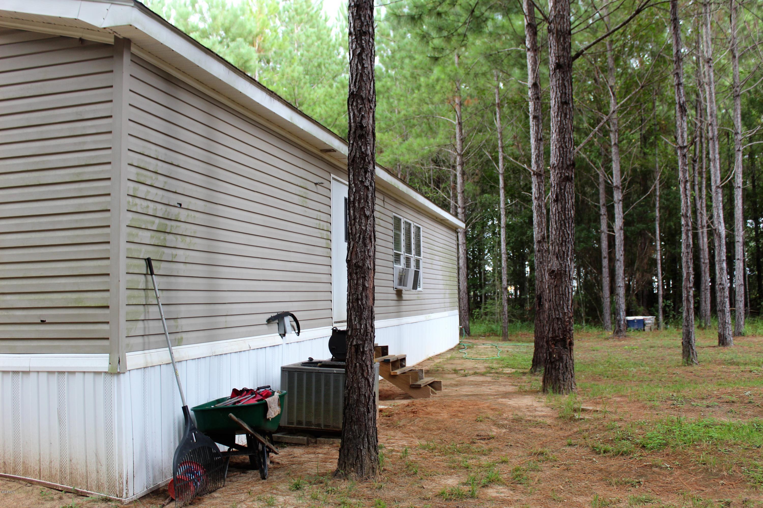 247 Gordon Road Lucedale, MS 39452 - Photo 19 of 22 IMG_2286