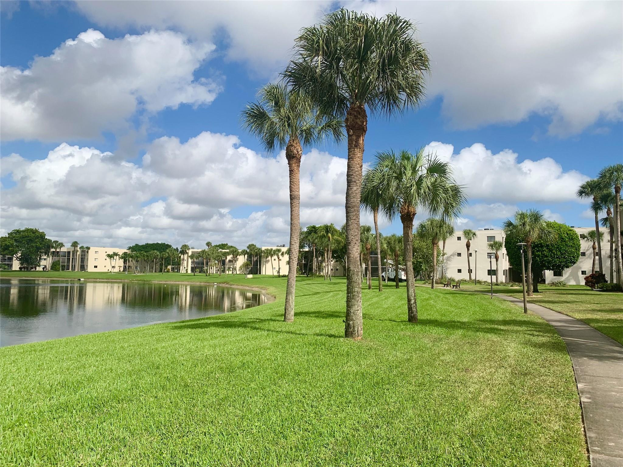 5340 Las Verdes Circle, Unit 210 Delray Beach, FL 33484 - Photo 18 of 28 Photo 18