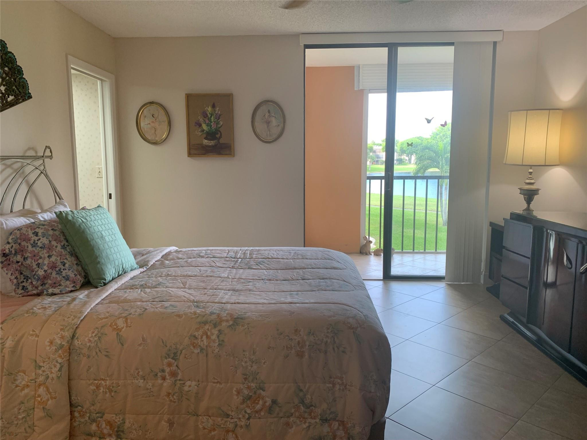 5340 Las Verdes Circle, Unit 210 Delray Beach, FL 33484 - Photo 9 of 28 Photo 9