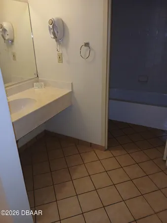 $2,800 | 1909 South Atlantic Avenue, Unit 913, Daytona Beach Shores, FL 32118