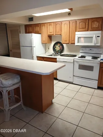 $2,800 | 1909 South Atlantic Avenue, Unit 913, Daytona Beach Shores, FL 32118