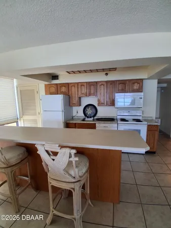 $2,800 | 1909 South Atlantic Avenue, Unit 913, Daytona Beach Shores, FL 32118