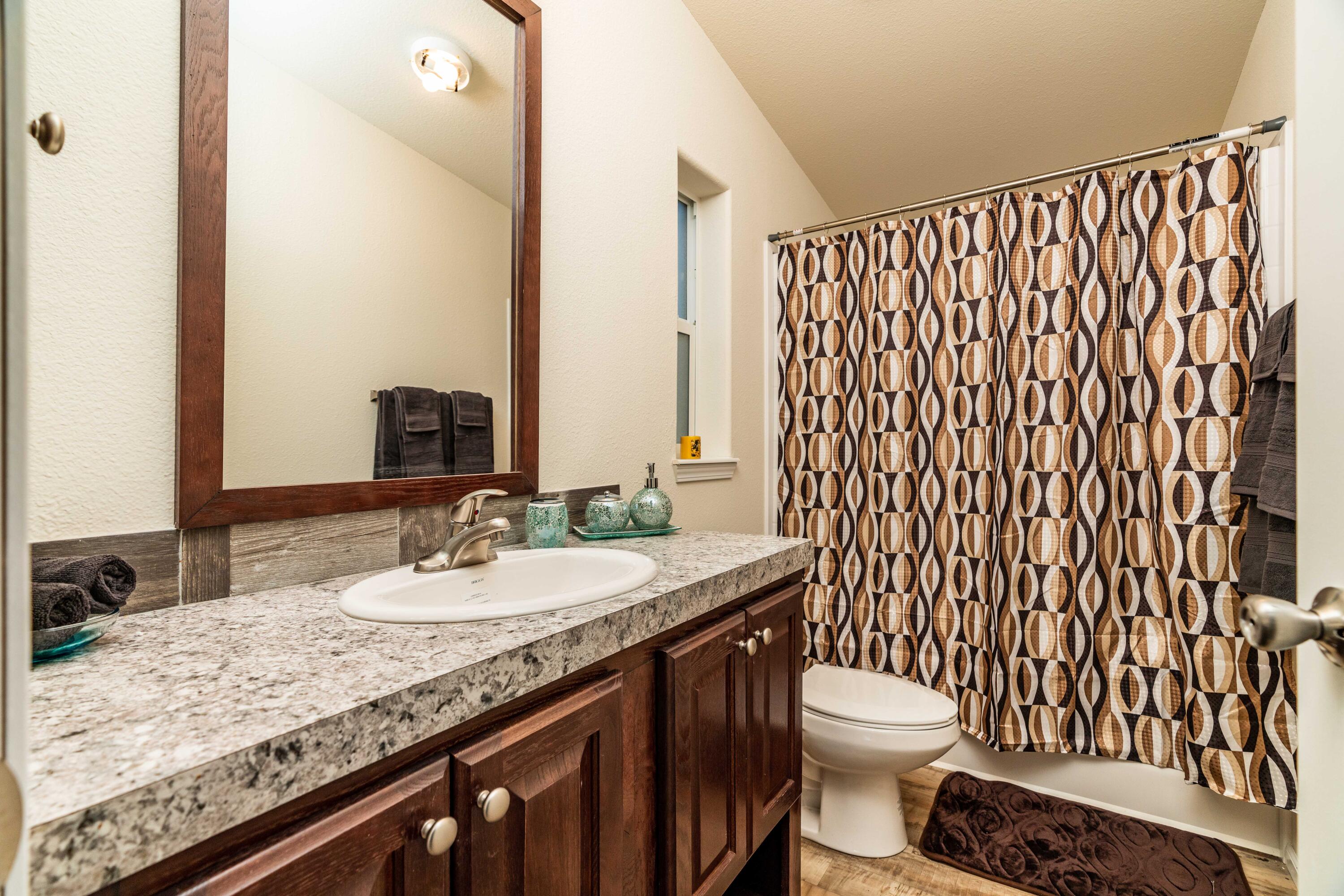 60901 Brosterhous Road, Unit 719 Bend, OR 97702 - Photo 8 of 14 The Pines #719, Bend-25