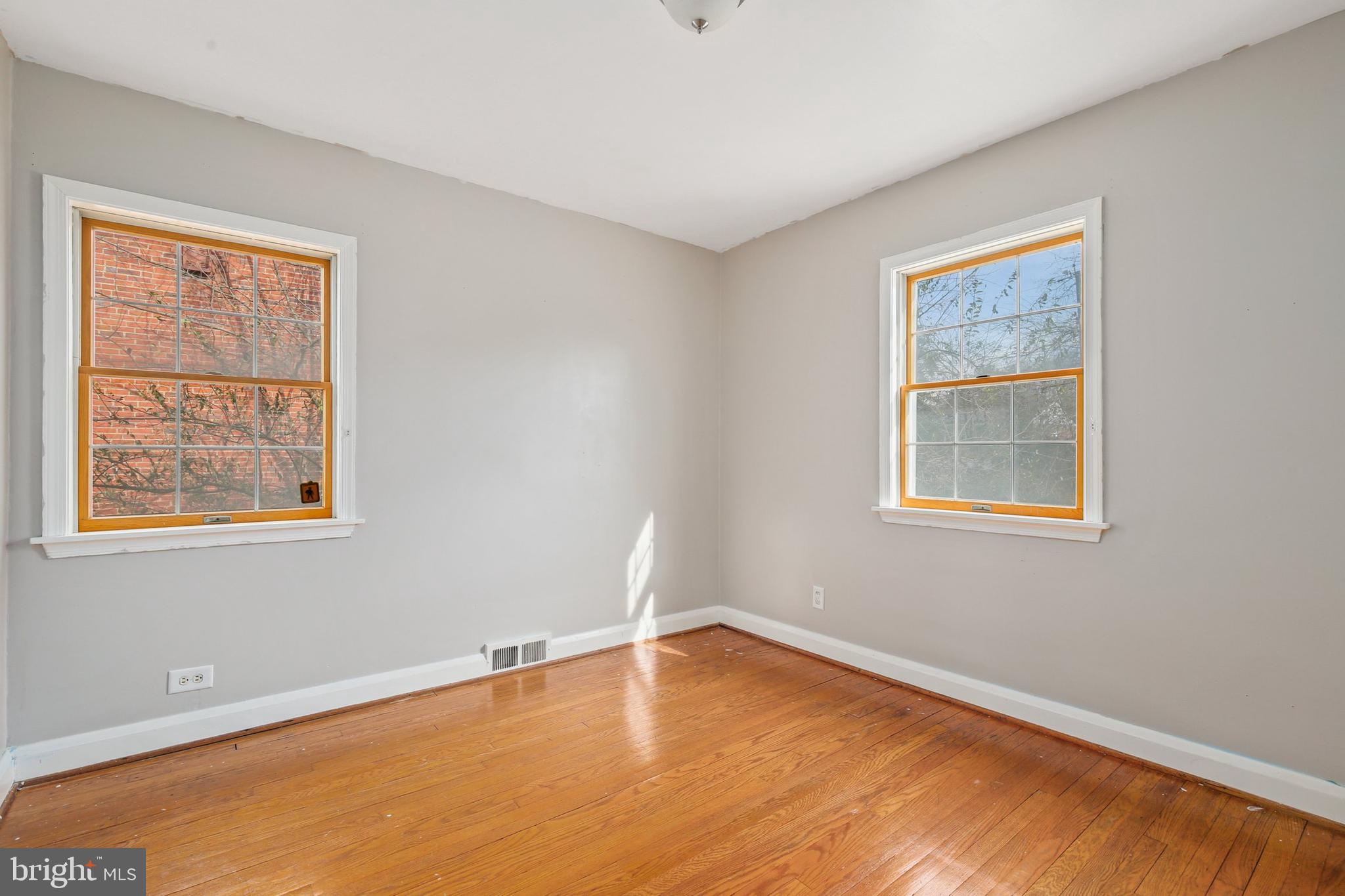 6617 Loch Hill Road Baltimore, MD 21239 - Photo 19 of 43