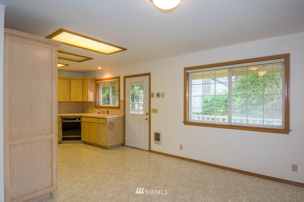 1017 Midway Beach Road Grayland, WA 98547 - Photo 7 of 25