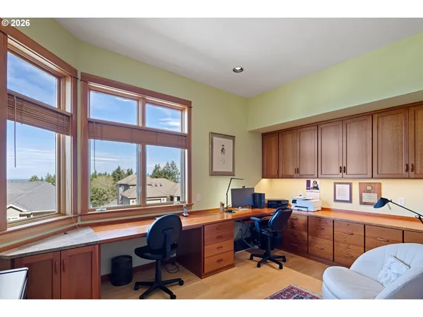 $1,100,000 | 2634 Suncrest Drive, Eugene, OR 97405