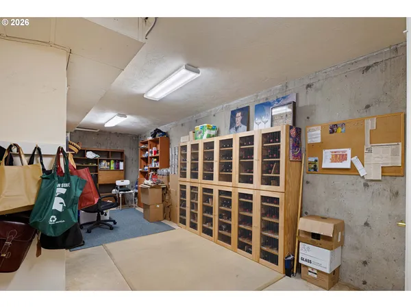 $1,100,000 | 2634 Suncrest Drive, Eugene, OR 97405