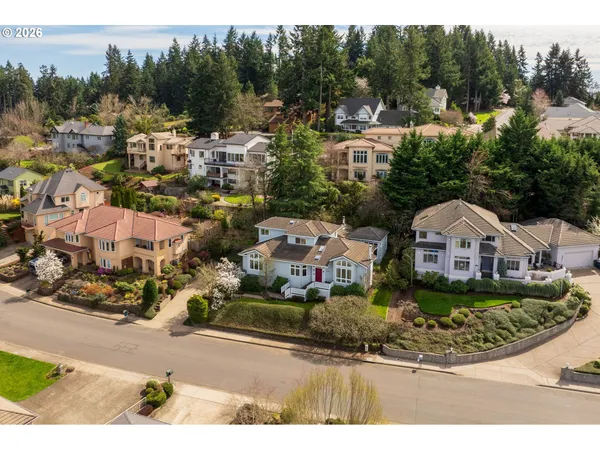$1,100,000 | 2634 Suncrest Drive, Eugene, OR 97405