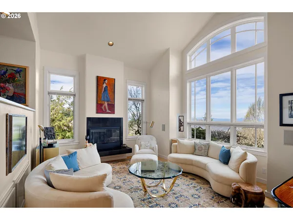 $1,100,000 | 2634 Suncrest Drive, Eugene, OR 97405