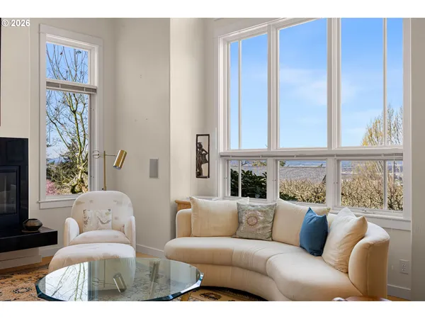 $1,100,000 | 2634 Suncrest Drive, Eugene, OR 97405