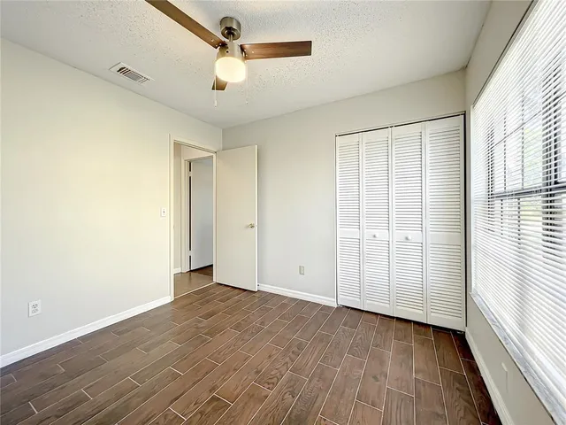 a view of utility room