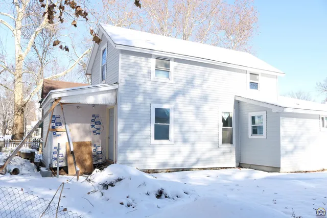 $56,500 | 414 Northeast Grattan Street, Topeka, KS 66616