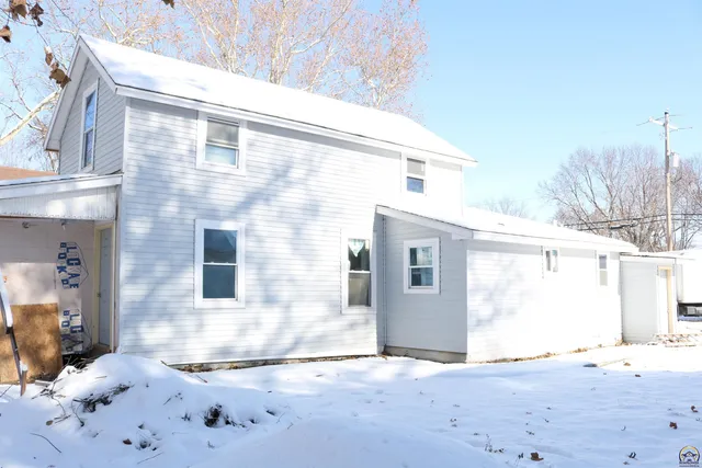 $56,500 | 414 Northeast Grattan Street, Topeka, KS 66616