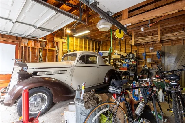 a view of a storage & utility room