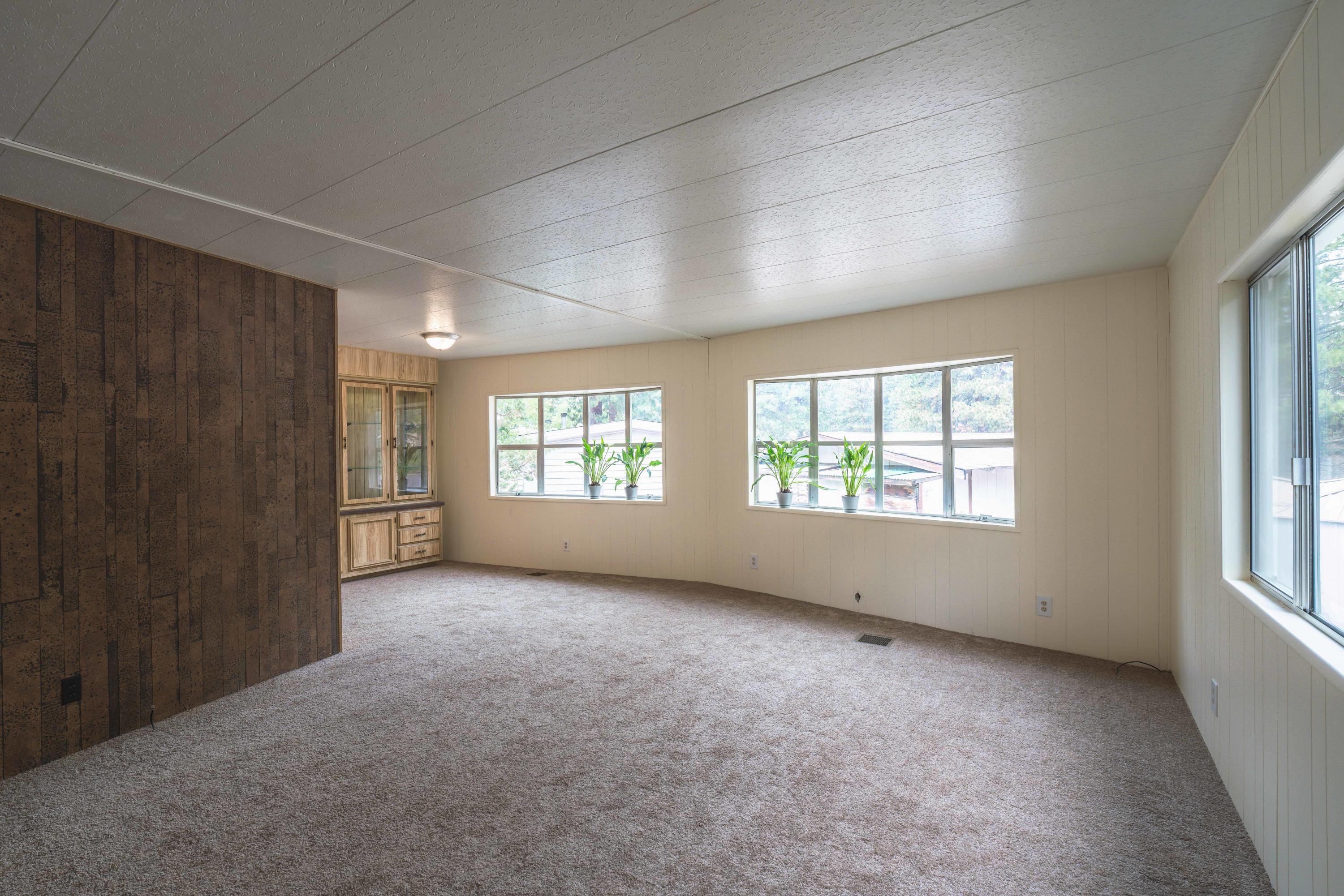 60973 Ridge Drive Bend, OR 97702 - Photo 3 of 31 Ridge Drive-2