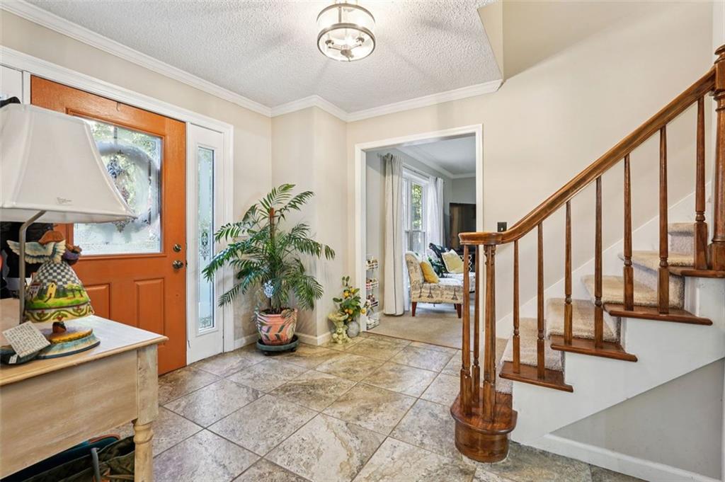 39 Hampton Way Carrollton, GA 30116 - Photo 6 of 57