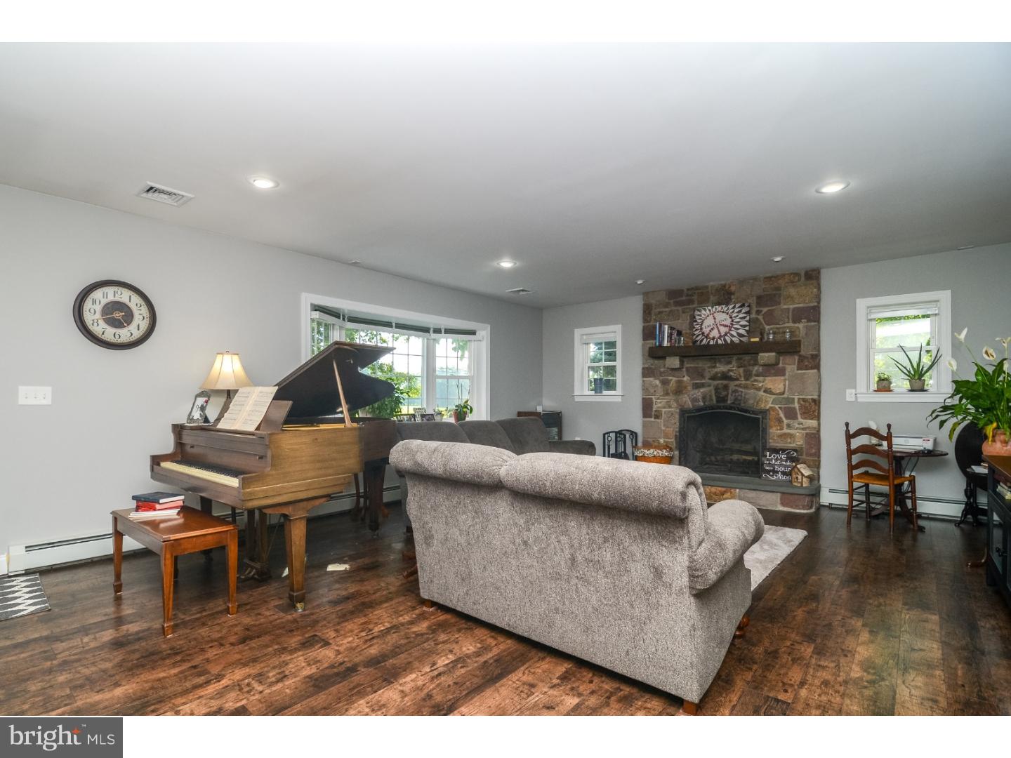 717 Deep Run Road Perkasie, PA 18944 - Photo 4 of 25 Gallery Image 4