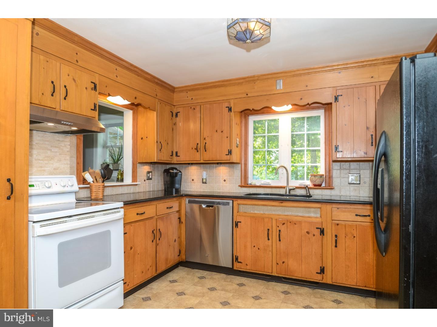 717 Deep Run Road Perkasie, PA 18944 - Photo 7 of 25 Gallery Image 7