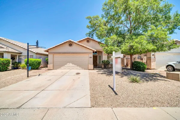 $2,200 | 8544 West Cherry Hills Drive, Peoria, AZ 85345