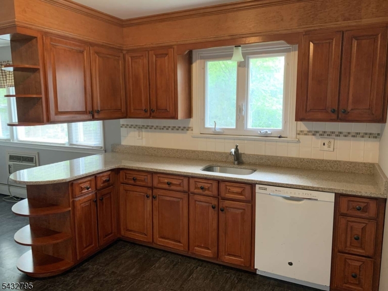 617 Foothill Road Bridgewater, NJ 08807 - Photo 8 of 18