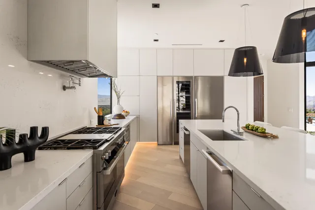 $5,295,000 | 2085 Desert Flower Court, Palm Springs, CA 92262