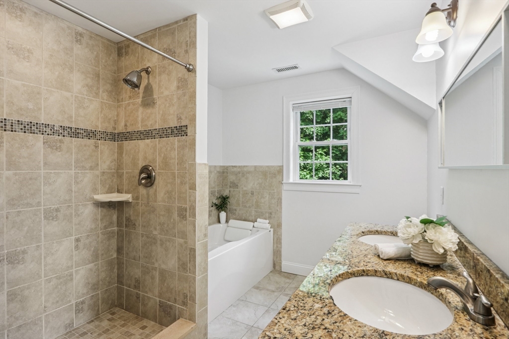 89 Overland Road, Unit 1 Waltham, MA 02451 - Photo 17 of 41 Gallery Image 17