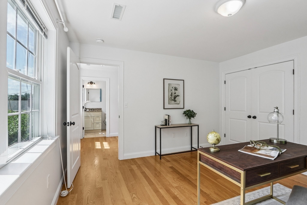 89 Overland Road, Unit 1 Waltham, MA 02451 - Photo 23 of 41 Gallery Image 23