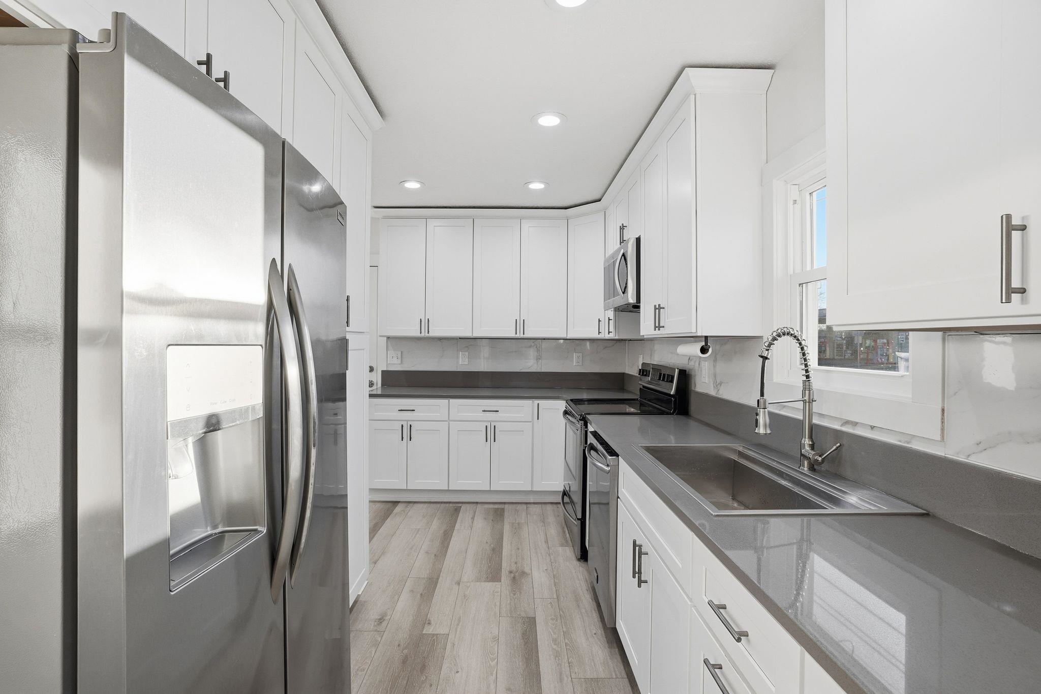 1527 West Jackson Avenue Spokane, WA 99205 - Photo 10 of 33