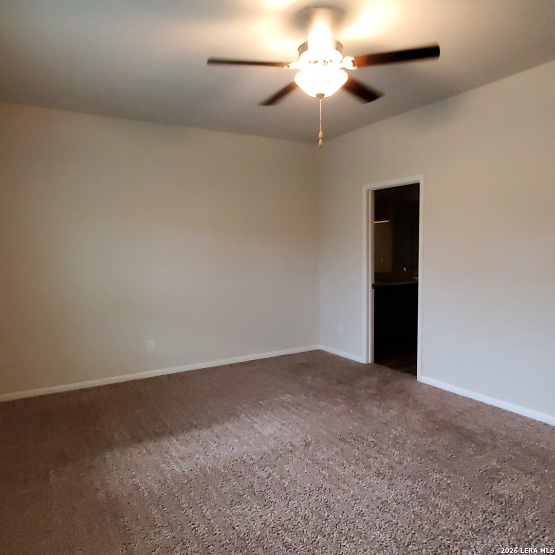 9206 Foxing Bluff Converse, TX 78109 - Photo 13 of 47