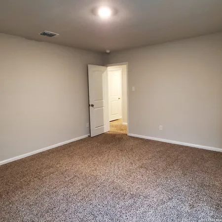 $2,395 | 9206 Foxing Bluff, Converse, TX 78109