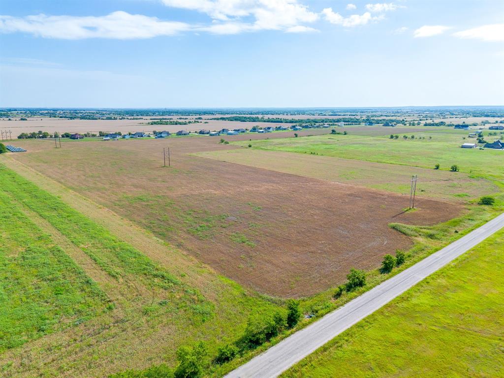 6785 Hoehn Road Valley View, TX 76272 - Photo 7 of 14 Expansive agricultural land featuring a paved road frontage